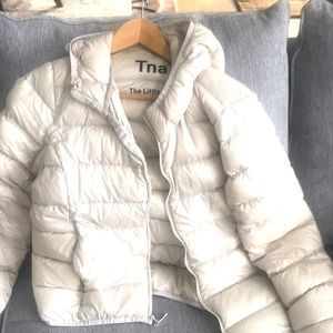TNA packable little puff - pearl color